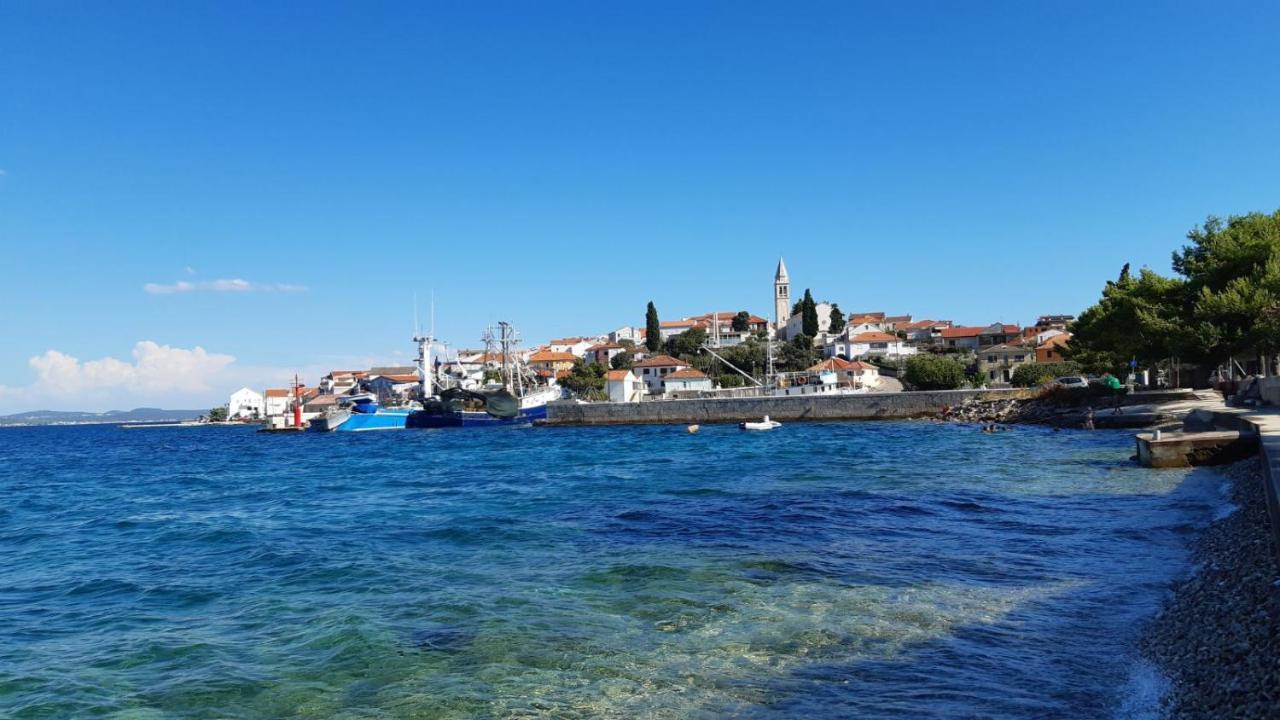 FINA M Studio Apartman Kali Esterno foto