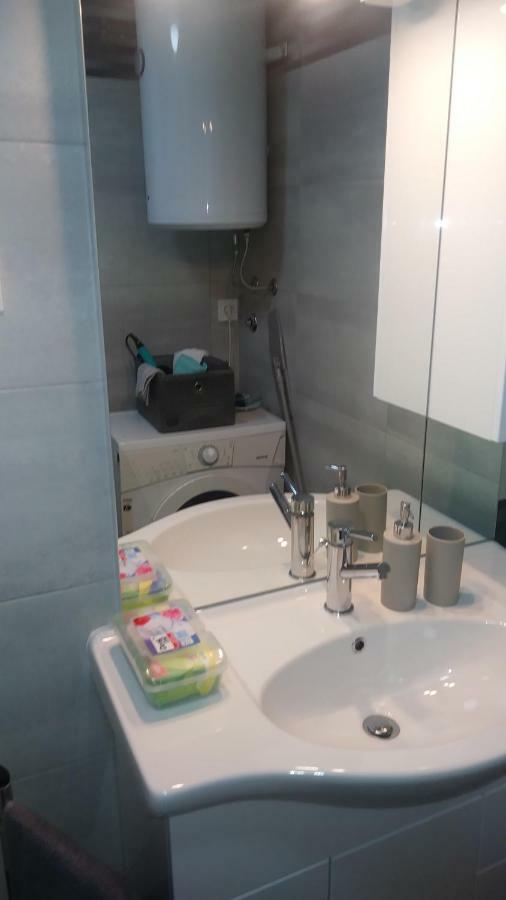 FINA M Studio Apartman Kali Esterno foto